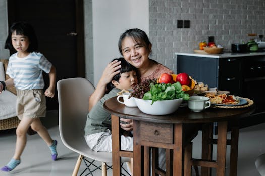 kids enjoying healthy meals